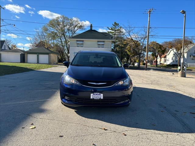 used 2018 Chrysler Pacifica car, priced at $16,995