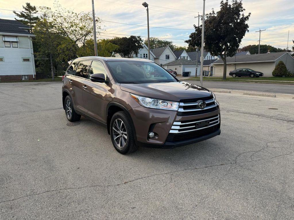 used 2019 Toyota Highlander car, priced at $21,995