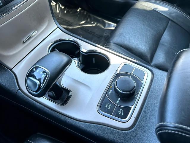 used 2015 Jeep Grand Cherokee car, priced at $12,995