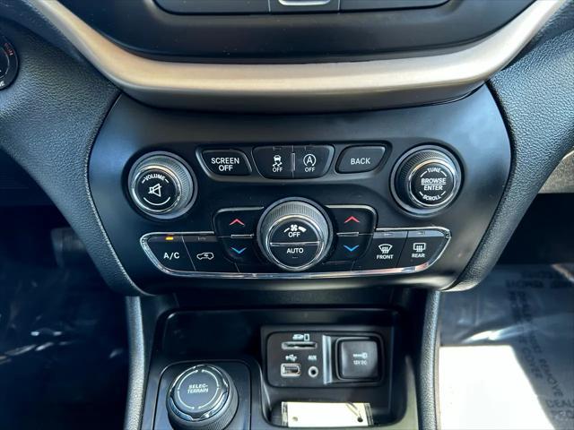 used 2016 Jeep Cherokee car, priced at $14,695