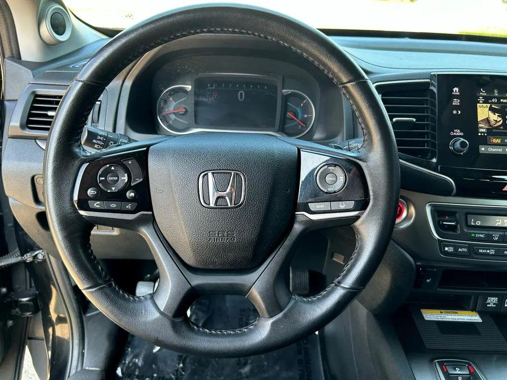 used 2022 Honda Pilot car, priced at $25,995