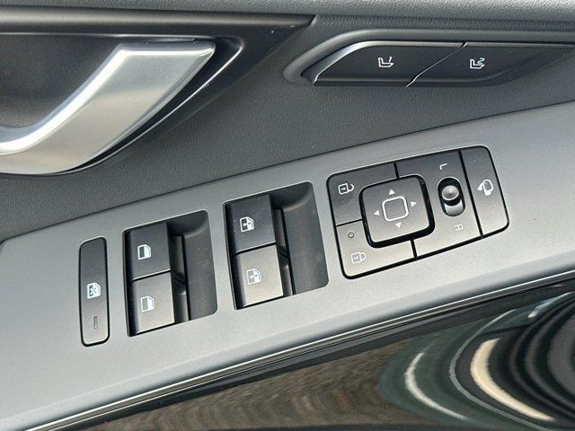 new 2025 Kia Niro car, priced at $37,390