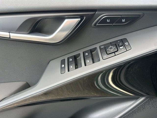 new 2025 Kia Niro car, priced at $37,390