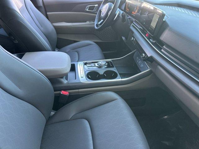 new 2026 Kia Carnival Hybrid car, priced at $44,625