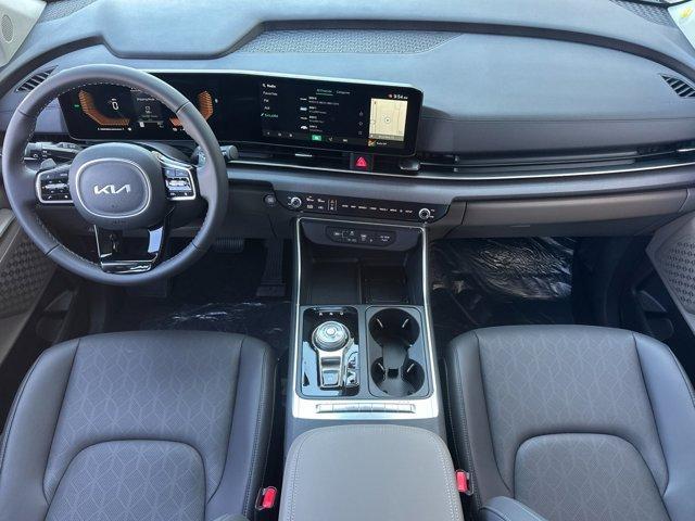 new 2026 Kia Carnival Hybrid car, priced at $44,625