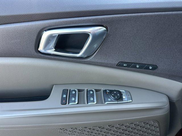 new 2026 Kia Carnival Hybrid car, priced at $44,625