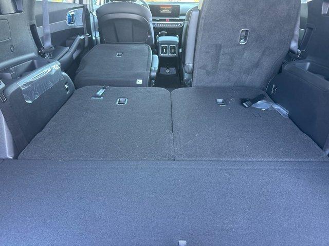 new 2025 Kia Sorento car, priced at $44,305