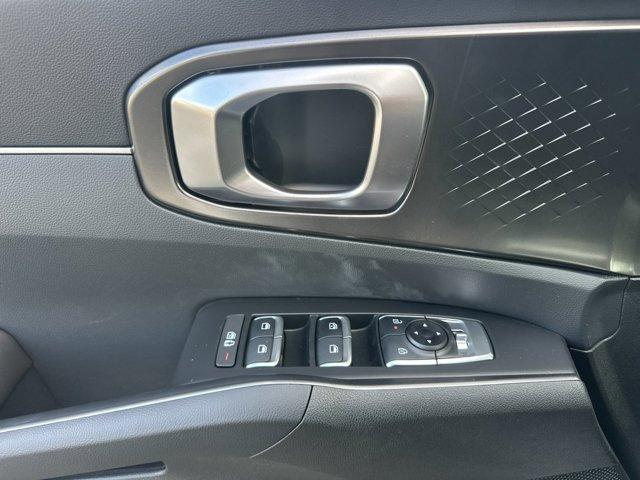 new 2025 Kia Sorento Hybrid car, priced at $42,625