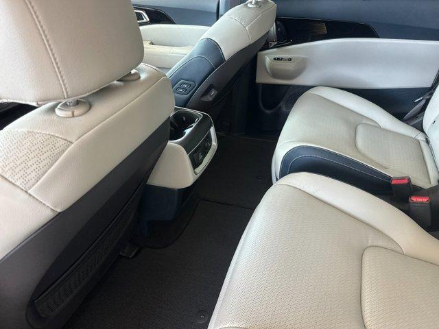 new 2026 Kia Carnival Hybrid car, priced at $55,175