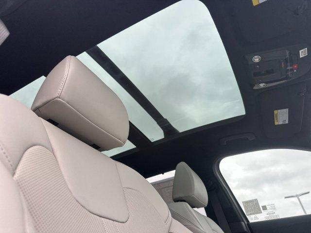 new 2025 Kia Sorento Hybrid car, priced at $49,325