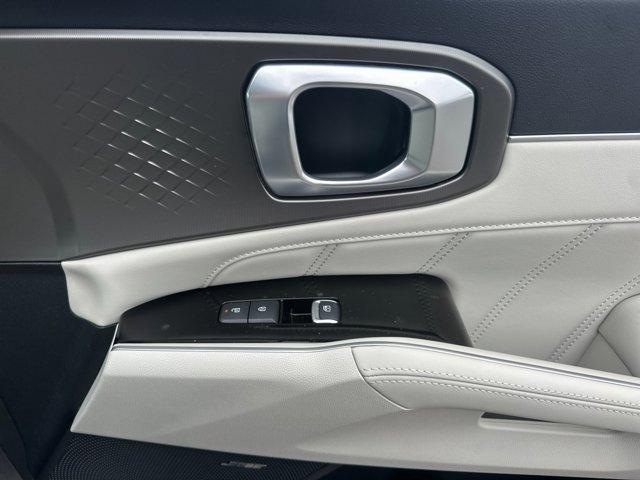new 2025 Kia Sorento Hybrid car, priced at $49,325