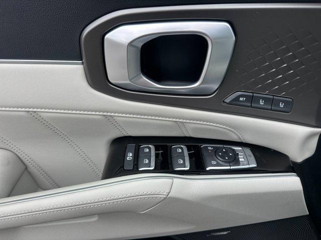 new 2025 Kia Sorento Hybrid car, priced at $49,325