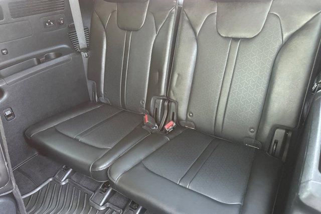 used 2022 Kia Sorento car, priced at $31,995