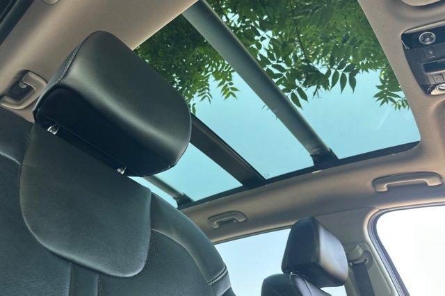 used 2022 Kia Sorento car, priced at $31,995