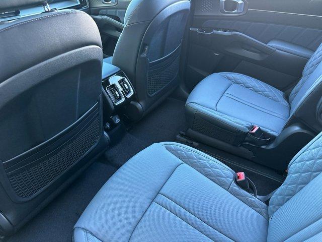 new 2025 Kia Sorento Hybrid car, priced at $49,320