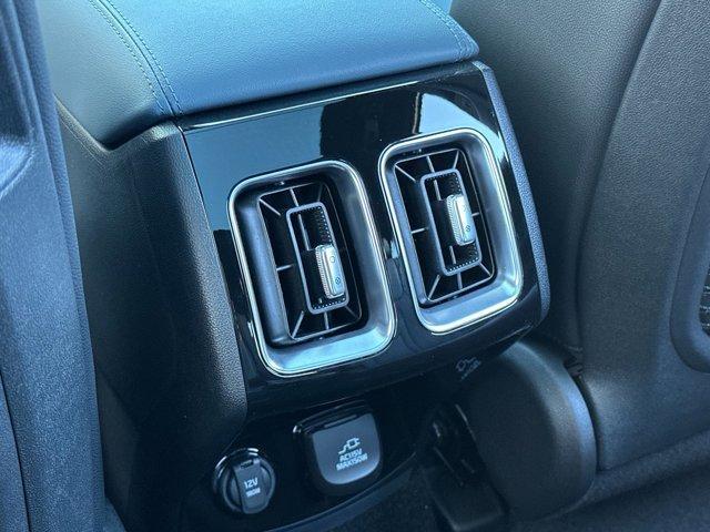 new 2025 Kia Sorento Hybrid car, priced at $49,320