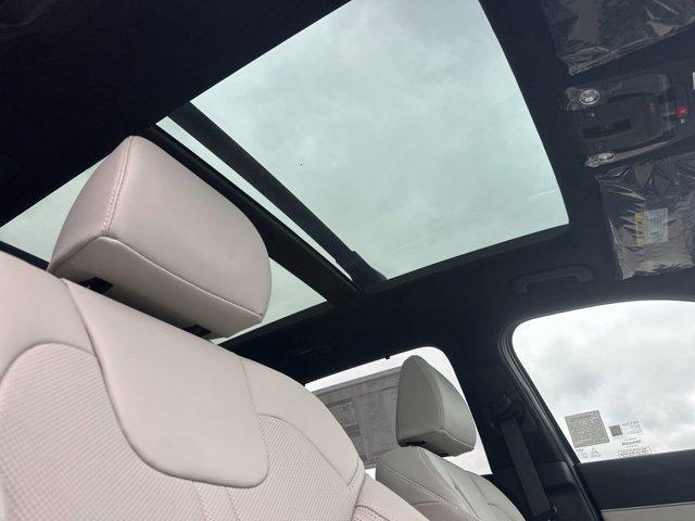 new 2025 Kia Sorento Hybrid car, priced at $49,325