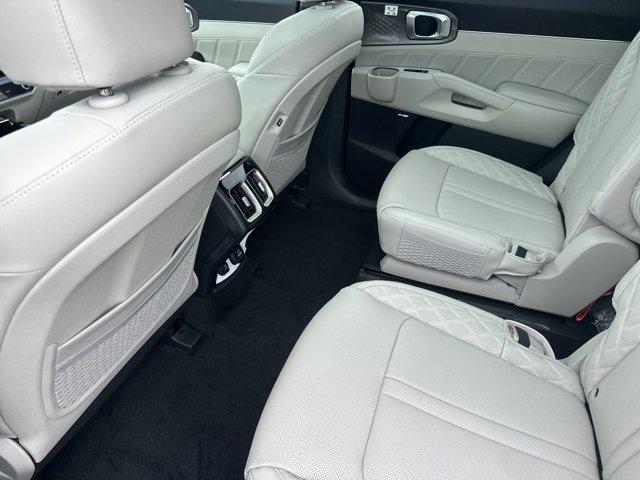 new 2025 Kia Sorento Hybrid car, priced at $49,325