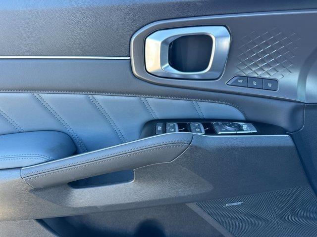 new 2025 Kia Sorento Hybrid car, priced at $49,855