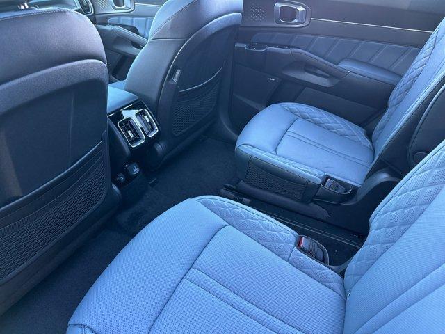 new 2025 Kia Sorento Hybrid car, priced at $49,855