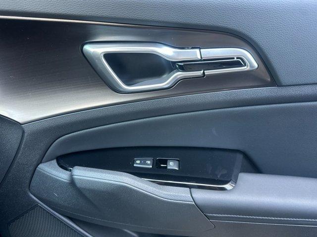 new 2025 Kia Sportage Hybrid car, priced at $35,395