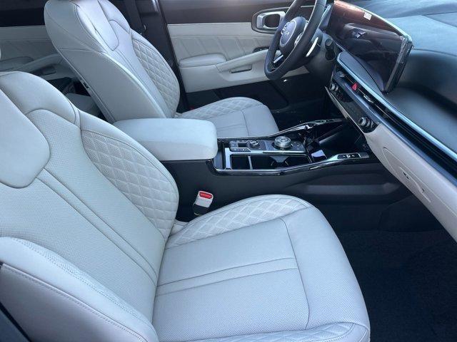 new 2025 Kia Sorento Hybrid car, priced at $48,835