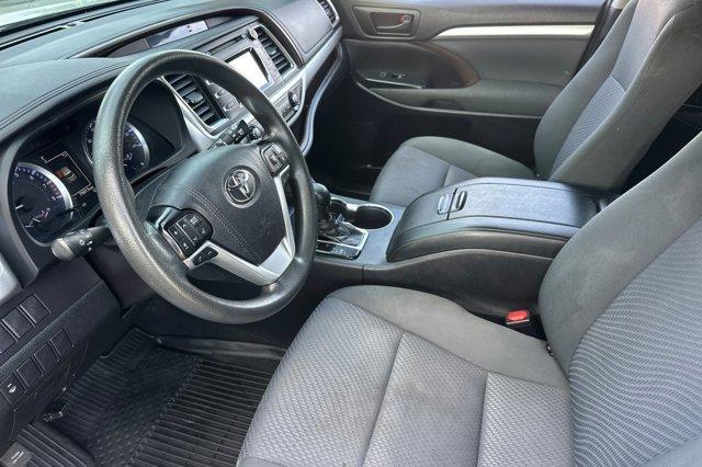 used 2019 Toyota Highlander car, priced at $25,995