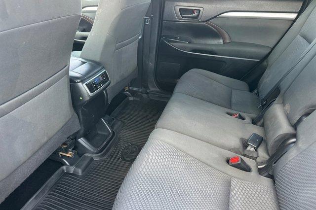 used 2019 Toyota Highlander car, priced at $25,995