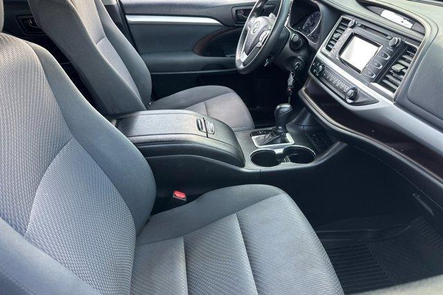 used 2019 Toyota Highlander car, priced at $25,995