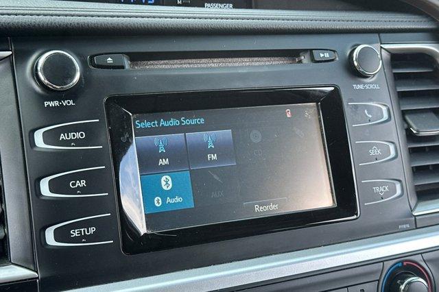 used 2019 Toyota Highlander car, priced at $25,995