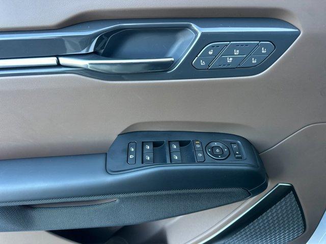 new 2026 Kia EV9 car, priced at $75,010