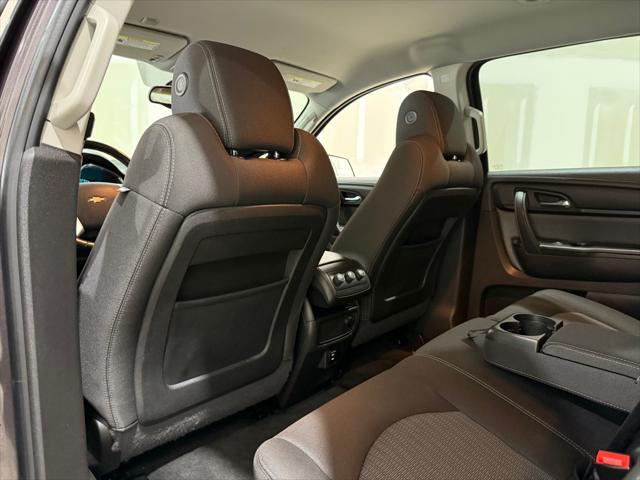 used 2015 Chevrolet Traverse car, priced at $10,995