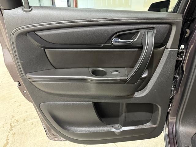 used 2015 Chevrolet Traverse car, priced at $10,995