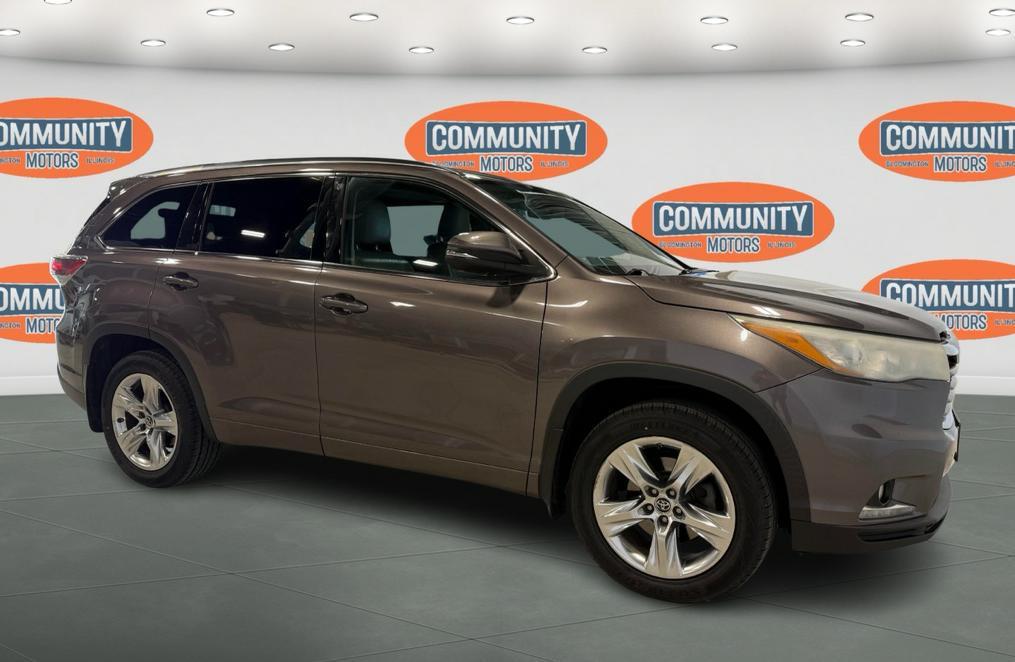 used 2016 Toyota Highlander car, priced at $12,995