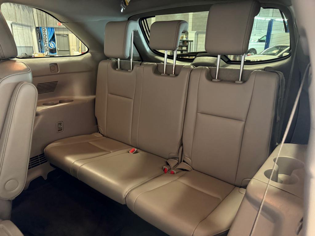 used 2016 Toyota Highlander car, priced at $12,995