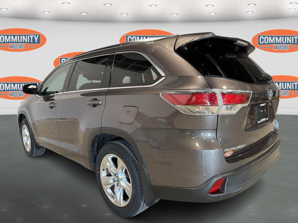 used 2016 Toyota Highlander car, priced at $12,995