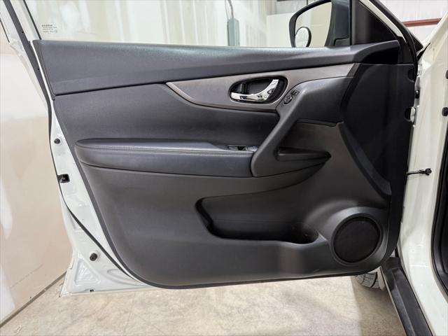used 2015 Nissan Rogue car, priced at $9,795