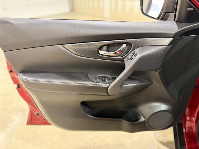 used 2014 Nissan Rogue car, priced at $10,795