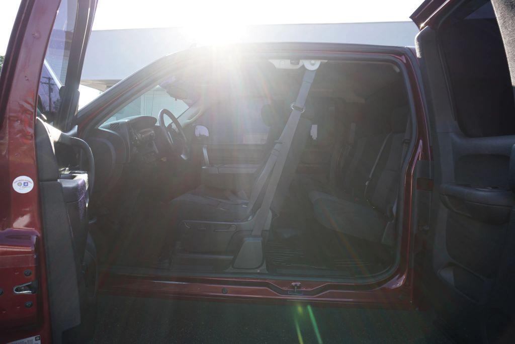 used 2013 GMC Sierra 1500 car, priced at $9,995