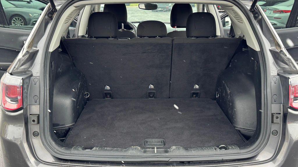 used 2020 Jeep Compass car, priced at $7,495