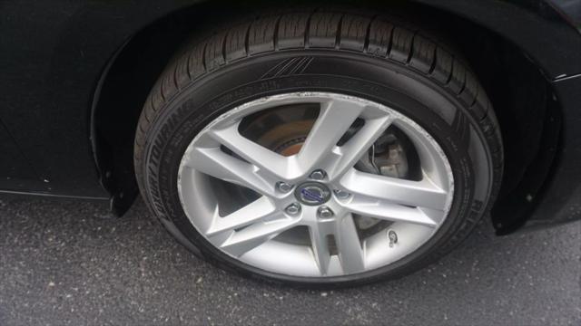 used 2015 Volvo V60 car, priced at $7,995
