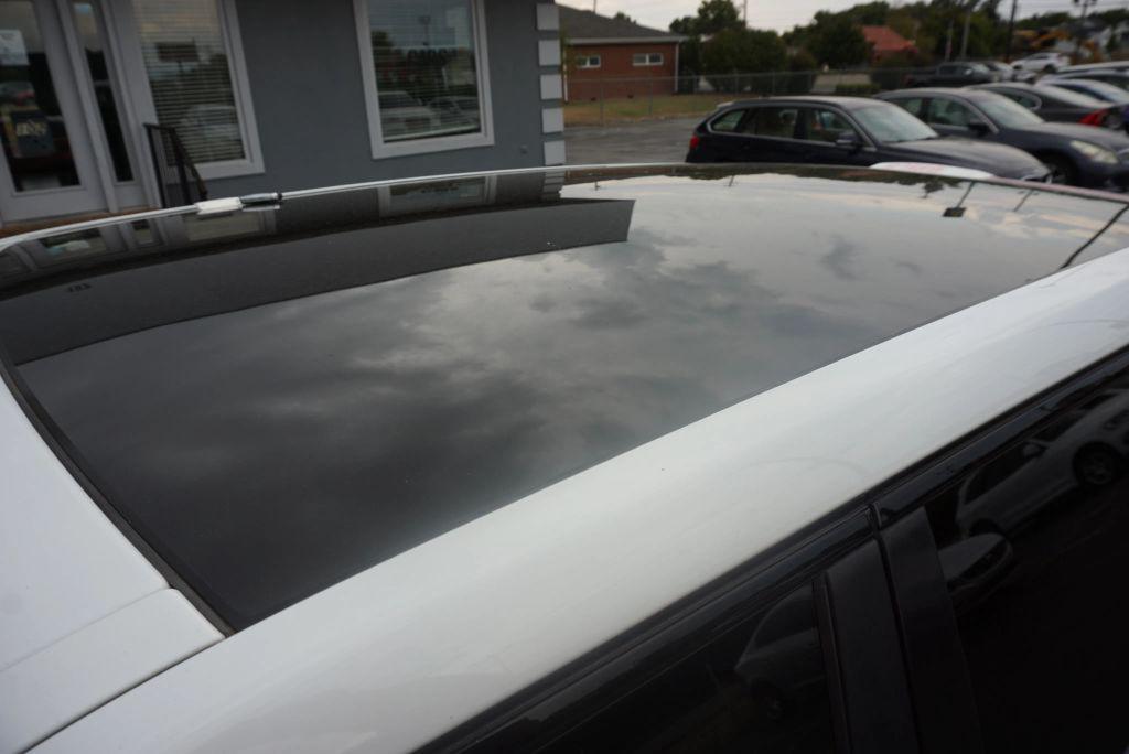 used 2015 Land Rover Range Rover Evoque car, priced at $10,995