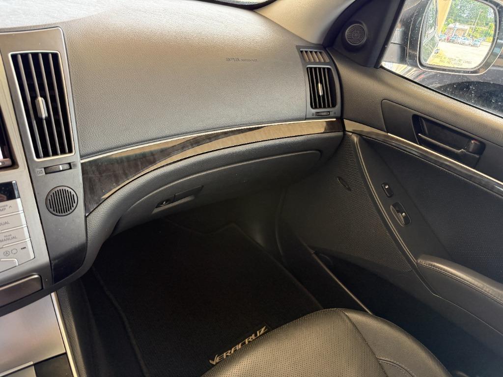 used 2010 Hyundai Veracruz car, priced at $12,995