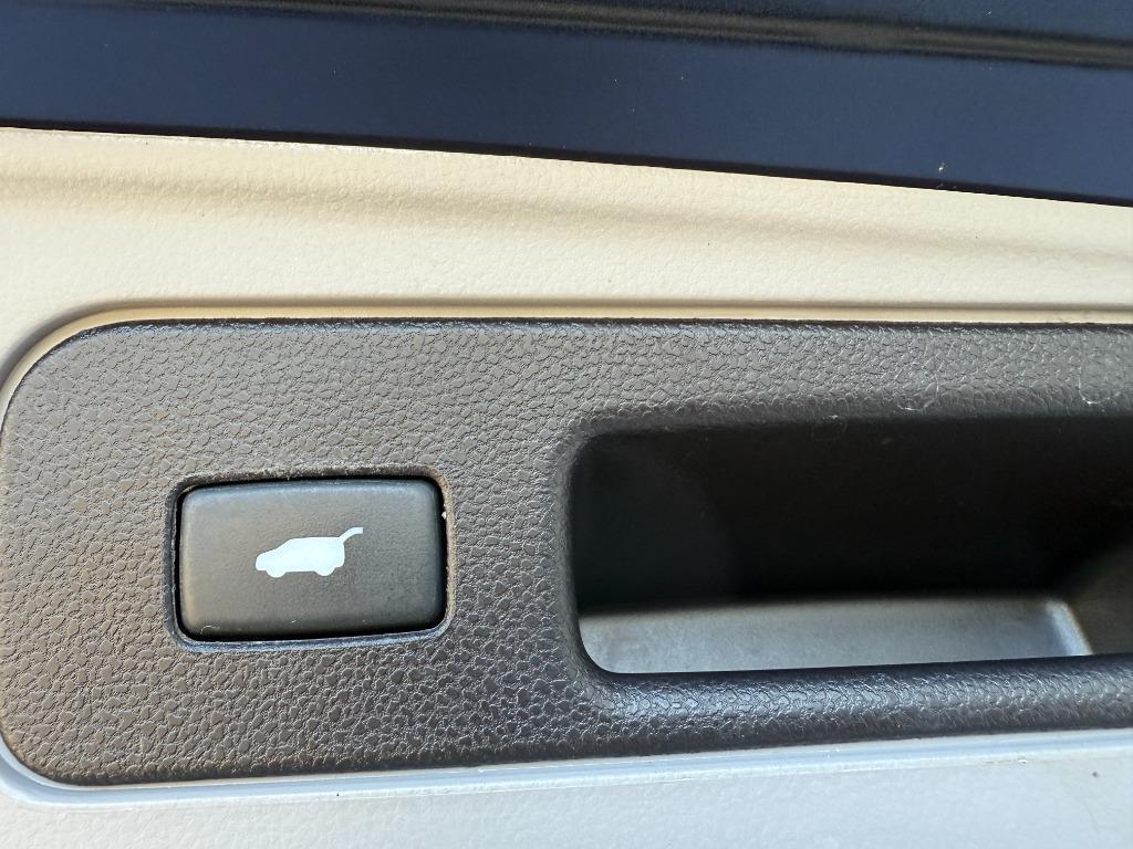 used 2013 Honda Pilot car, priced at $12,995