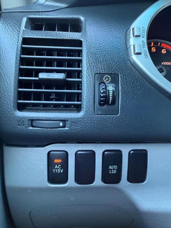 used 2005 Toyota 4Runner car, priced at $12,995