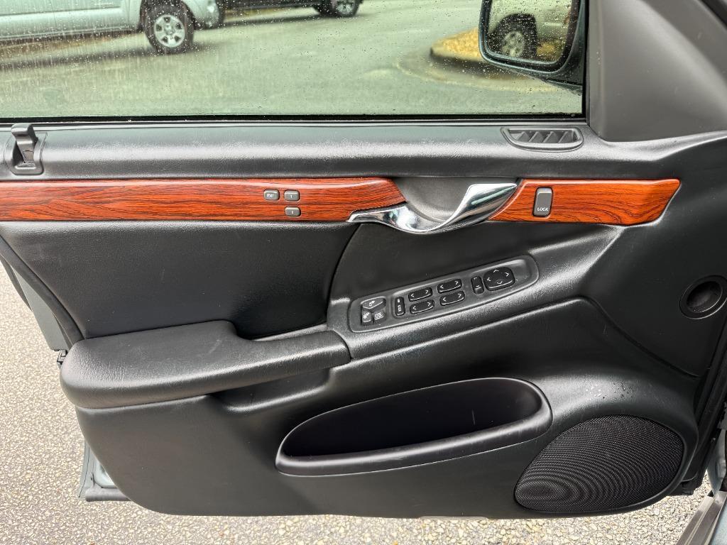 used 2005 Cadillac DeVille car, priced at $10,995