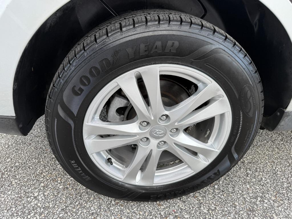 used 2011 Hyundai Santa Fe car, priced at $10,995