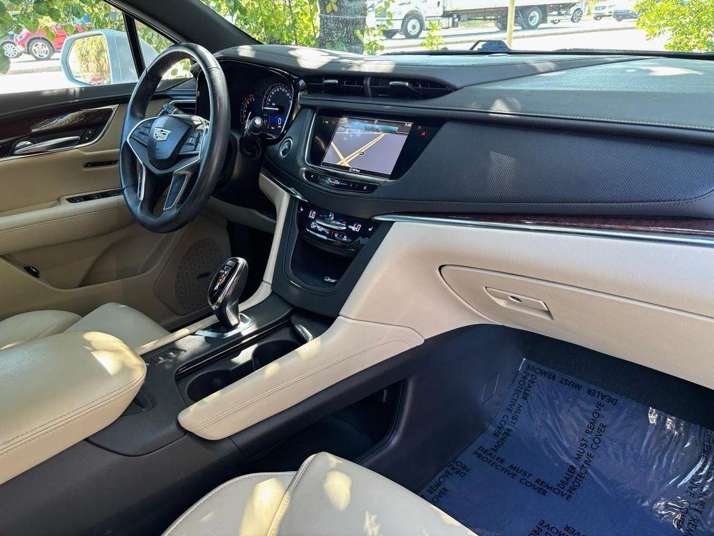 used 2017 Cadillac XT5 car, priced at $13,900