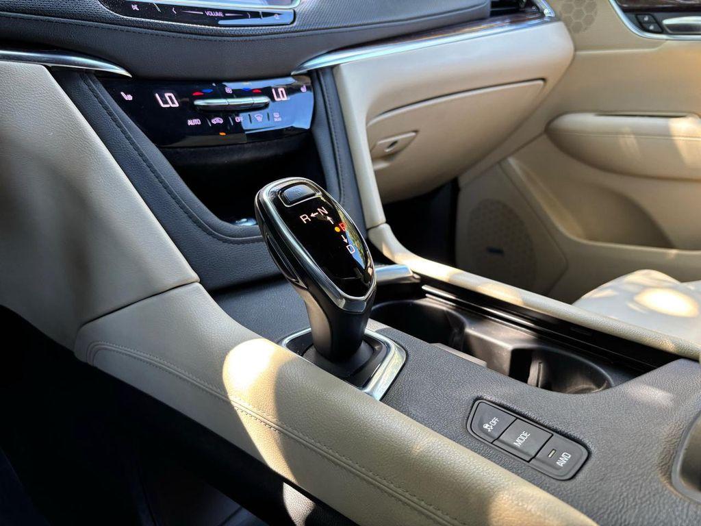 used 2017 Cadillac XT5 car, priced at $13,900