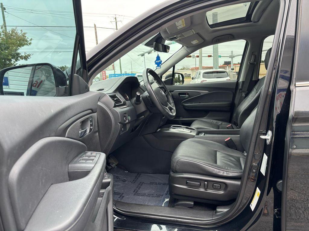 used 2022 Honda Pilot car, priced at $18,900